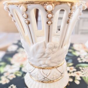 Lenox trumpet votive